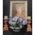 Foto de um(a) Sopeira em Porcelana São Caetano, Década de 1940, da categoria de Terrinas de sopa. Sopeira em porcelana com relevo em toda a volta e pequenos bouquets de flores azuis. Está sem tampa, mas transforma-se em um... Mostrado de uma perspectiva diferente. Vendido no marketplace Trésors.