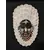 Foto de um(a) Máscara Indigena Confeccionada com Escamas de Pirarucu, Dentes de Piranhas e Sementes, Déc 1980, da categoria de Escultura. Arte indígena: máscara confeccionada com escamas de pirarucu, dentes de piranhas e sementes. Década de 1980. 34cm de altura... Mostrado de uma perspectiva diferente. Vendido no marketplace Trésors.