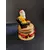 Foto de um(a) Caixinha Porcelana Papai Noel, Década de 2000, da categoria de Cestos e Caixas. Caixa em porcelana policromada com motivo natalino, década de 2000. A: 9,5 cm / Diâmetro: 6 cm peso: 145 g. Mostrado de uma perspectiva diferente. Vendido no marketplace Trésors.