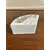 Foto de um(a) Antiga Rara Caixinha Decorativa Porcelana Americana Avon, da categoria de Cestos e Caixas. Antiga caixinha decorativa ou porta joias em porcelana americana, manufatura avon. Catalogada de 1980. Lindo formato e... Mostrado de uma perspectiva diferente. Vendido no marketplace Trésors.