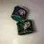 Foto de um(a) Antigo Par De Porta Guardanapos Em Cloisonné, da categoria de Anel para guardanapo. Antigo par de porta guardanapos em cloisonné feitos à mão.Mede aprox 3cm. Mostrado de uma perspectiva diferente. Vendido no marketplace Trésors.