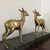 Foto de um(a) Antiga Escultura Francesa Alces Veados Em Bronze Art Deco, da categoria de Escultura. Imponente e perfeito bloco Art Deco com figuras de veados em bronze, base em mármore italiano. França, meados de... Mostrado de uma perspectiva diferente. Vendido no marketplace Trésors.