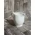 Foto de um(a) Cremeira Porcelana Australiana Maxwell Williams, Década de 1990, da categoria de Cremeiras. Cremeira em porcelana branca lisa, década de 1990 marca: maxwell williams designer homewares, procedência australiana A:... Mostrado de uma perspectiva diferente. Vendido no marketplace Trésors.