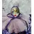 Foto de um(a) Pierrot em Resina, Década de 1980, da categoria de Modelos e estatuetas. Pierrô em resina com roupa em cetim roxo e lilás, gola de tule rosa, lilás e branco. Corpo em tecido com enchimento, década... Mostrado de uma perspectiva diferente. Vendido no marketplace Trésors.