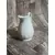 Foto de um(a) Cremeira Porcelana Branca, Década de 1980, da categoria de Cremeiras. Cremeira em porcelana branca canelada, década de 1980 sem marca do fabricante A: 12,5cm L alça até o bico: 11cm D: 7cm. Mostrado de uma perspectiva diferente. Vendido no marketplace Trésors.