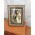 Foto de um(a) Porta Retrato Metal e Strass 00'S, da categoria de Porta retratos. Porta retrato em metal com strass, década de 2000 A: 15 cm L: 11 cm peso: 240 g. Mostrado de uma perspectiva diferente. Vendido no marketplace Trésors.