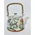Foto de um(a) Chaleira Porcelana Chinesa, Década de 2000, da categoria de Chaleiras. Chaleira chinesa em porcelana com capacidade para 900 ml de um delicioso chá, década de 2000 alça com junco tramado com... Mostrado de uma perspectiva diferente. Vendido no marketplace Trésors.