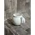 Foto de um(a) Cremeira Porcelana Australian Fine China, Década de 2000, da categoria de Cremeiras. Cremeira em porcelana branca lisa, década de 2000 australian fine china procedência australiana. A: 8,5cmL alça até o bico:... Mostrado de uma perspectiva diferente. Vendido no marketplace Trésors.
