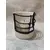 Foto de um(a) Mug Castiçal, da categoria de Castiçais. Castiçal ou palmatória: em porcelana branca com grade em metal suporte para vela em porcelana. Releitura de uma caneca,... Mostrado de uma perspectiva diferente. Vendido no marketplace Trésors.