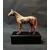 Foto de um(a) Escultura Horse, da categoria de Escultura. Escultura horse em cerâmica com pátina ferrugem craquelada e base em madeira ebanizada. Peça única pelo designer marcelus... Mostrado de uma perspectiva diferente. Vendido no marketplace Trésors.