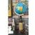 Foto de um(a) Globo Terrestre Dourado, da categoria de Globos. Globo terrestre com base em imbuia torneada e entalhada, tendo como foco central uma vela de filtro d'água em dourado. Mais... Mostrado de uma perspectiva diferente. Vendido no marketplace Trésors.