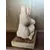 Foto de um(a) Escultura Cerâmica e Terracota Mr, da categoria de Escultura. Escultura em cerâmica com pátina terracota e base em madeira de demolição. Peça única pelo designer marcelus ribas A: 16,5... Mostrado de uma perspectiva diferente. Vendido no marketplace Trésors.