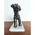 Foto de um(a) Escultura Schnauzer Cerâmica e Mármore, da categoria de Escultura. Schnauzer em cerâmica com pátina bronze e banho de vidro líquido (resina), base em mármore branco. Peça única pelo designer... Mostrado de uma perspectiva diferente. Vendido no marketplace Trésors.