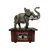 Foto de um(a) Caixa Container Elefante, Década de 1940, da categoria de Cestos e Caixas. Contêiner elefante: caixa de madeira com tampa de elefante em compensado com corte computadorizado com pátina bronze... Vendido no marketplace Trésors.