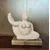 Foto de um(a) Escultura Cerâmica e Terracota Mr, da categoria de Escultura. Escultura em cerâmica com pátina terracota e base em madeira de demolição. Peça única pelo designer marcelus ribas A: 16,5... Mostrado de uma perspectiva diferente. Vendido no marketplace Trésors.