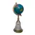 Foto de um(a) Globo Porcelana anos 40, da categoria de Globos. Globo terrestre com base em madeira dourada e porcelana com filetes de ouro, década de 1940. peça única pelo designer... Vendido no marketplace Trésors.