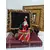 Foto de um(a) Porta Jóias Natalino Anos 90, da categoria de Porta-Jóias. Porta jóias papai noel em porcelana policromada com fecho em latão, década de 1990 A: 10 cm Diâmetro: 6 cm peso: 104 g. Mostrado de uma perspectiva diferente. Vendido no marketplace Trésors.