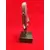 Foto de um(a) Máscara Coral, Buenos Aires, La Boca, Década de 1980, da categoria de Escultura. Máscara em cimento com acabamento descascado na cor coral, brinco feitos com moedas argentinas da década de 1970 e base... Mostrado de uma perspectiva diferente. Vendido no marketplace Trésors.
