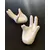 Foto de um(a) Base Mãos Anos 2000, da categoria de Outros objetos decorativos. Mini mãos em porcelana branca, usadas como base A: 4,7 cm L: 7,4 cm P: 5 cm peso: 60 g cada. Mostrado de uma perspectiva diferente. Vendido no marketplace Trésors.