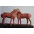 Foto de um(a) Escultura em papal mache - Love Horse, da categoria de Escultura. Peça única pelo designer marcelus ribas. Escultura em papier mache com patina terracota e base em madeira. A: 30cmL: 50cm... Mostrado de uma perspectiva diferente. Vendido no marketplace Trésors.