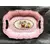 Foto de um(a) Bandeja Pink N Flowers 90'S, da categoria de Bandejas. Bandeja rosa em resina com pátina desgastada com estampa floral, década de 1990. 38 cm de largura, 26,5cm de profundidade e... Mostrado de uma perspectiva diferente. Vendido no marketplace Trésors.
