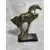 Foto de um(a) Escultura Cavalo, Década de 2000, da categoria de Escultura. Escultura equestre em poli resina italiana com pátina bronze, base em madeira marmorizada, década de 2000.A: 24,5cm L na... Mostrado de uma perspectiva diferente. Vendido no marketplace Trésors.