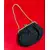 Foto de um(a) Bolsa de Mão, Década de 1930, da categoria de Outros colecionáveis. Bolsa em tecido com fecho e corrente em latão, década de 1930. A: 9 cm L: 0,5 cm P: 7 cm peso: 63 g. Mostrado de uma perspectiva diferente. Vendido no marketplace Trésors.