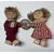 Foto de um(a) Vintage Dolls Cabbage Patch, Colecionáveis, Década de 1980, da categoria de Bonecas. Vintage dolls cabbage patch, colecionáveis. Mini dolls anos 1980, menino e menina com roupas em tecido e cabelinhos de lã.... Mostrado de uma perspectiva diferente. Vendido no marketplace Trésors.