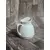 Foto de um(a) Cremeirinha Porcelana Branca Alfi, Década de 1980, da categoria de Cremeiras. Cremeira em porcelana branca lisa, década de 1980 porcelana alfi A: 8 cm L alça até o bico: 8,5 cm D: 6,5 cm. Mostrado de uma perspectiva diferente. Vendido no marketplace Trésors.
