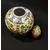 Foto de um(a) Potiche Chinês 90'S, da categoria de Garrafas, potes e jarros. Potiche chinês em porcela policromada com suporte em madeira entalhada e ebanizada, década de 1990.A: 14,5 cm / Diâmetro:... Mostrado de uma perspectiva diferente. Vendido no marketplace Trésors.