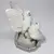 Foto de um(a) Antiga Grande Escultura Art Deco De Pombas Porcelana Alemã, da categoria de Escultura. Kathzhütte Thuringia by Hertwig & Co. Antigo e importante bloco escultórico em porcelana artística alemã, com filetes de... Mostrado de uma perspectiva diferente. Vendido no marketplace Trésors.