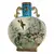 Foto de um(a) Antigo Raro Vaso Oriental Porcelana Japonesa Pintado À Mão, da categoria de Vasos. Antigo e grande vaso oriental em porcelana artística, peça toda pintada à mão com decoração de pássaros e flores. Cada lado... Vendido no marketplace Trésors.