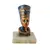 Foto de um(a) Escultura Nefertiti, Década de 1970, da categoria de Escultura. Nefertiti: escultura em cobre maciço com base em mármore. Comprada no cairo na década de 1970. A: 9,5 cm / L: 3,5 cm / P: 6... Vendido no marketplace Trésors.