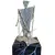 Foto de um(a) Escultura Simone K Lempke, da categoria de Escultura. Escultura em latão e ferro oxidado com base em madeira marmorizada, obra da renomada escultura gaúcha simone kaiserman... Vendido no marketplace Trésors.