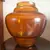 Foto de um(a) Antigo Grande Vaso Art Deco Vidro Americano Carnival Glass, da categoria de Vasos. Antigo vaso em vidro americano, carnival glass. Meados de 1960/70 Impecável.Altura 20cm Circunferência 60cm. Mostrado de uma perspectiva diferente. Vendido no marketplace Trésors.