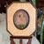 Foto de um(a) Antigo Raro Quadrinho Miniature Portrait Pintura Óleo France, da categoria de Pinturas. Miniature Portrait. Antigo quadrinho com linda figura de dama da sociedade, pintada à mão, pintura a óleo sobre folha de... Mostrado de uma perspectiva diferente. Vendido no marketplace Trésors.