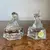 Foto de um(a) Antigo Par De Pequenas Esculturas Animais Cristal Italiano, da categoria de Escultura. Peças feitas à mão. Medem aproximadamente 7 x 5cm cada. Mostrado de uma perspectiva diferente. Vendido no marketplace Trésors.