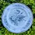 Foto de um(a) Antigo Raro Prato Decorativo Azul E Branco Porcelana Itália, da categoria de Pratos Decorativos. Imperial Stone - Verona. Antigo e raro prato Vitoriano em porcelana artística italiana azul e branco. Linda decoração... Mostrado de uma perspectiva diferente. Vendido no marketplace Trésors.