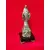 Foto de um(a) Imagem Nossa Senhora Das Graças, Feito Na Alemanha, Década de 1930, da categoria de Objetos religiosos e espirituais. Imagem da nossa senhora das graças em antimônio com pátina bronze, base em madeira ebanizada e pezinhos em latão. Feito na... Mostrado de uma perspectiva diferente. Vendido no marketplace Trésors.