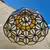 Foto de um(a) ​Lustre pendente antigo em estilo Tiffany, da categoria de Lustres. Lustre pendente antigo em estilo Tiffany, fabricado originalmente entre as décadas de 1960 e 1970.Ele se destaca por sua... Mostrado de uma perspectiva diferente. Vendido no marketplace Trésors.