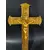 Foto de um(a) Crucifixo em metal dourado, da categoria de Objetos religiosos e espirituais. Crucifixo em metal dourado. Rico em detalhes Mede:A 24cm L 15cm. Mostrado de uma perspectiva diferente. Vendido no marketplace Trésors.