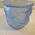 Foto de um(a) Vaso Art Nouveau Fosco Azul, da categoria de Vasos. Vaso Art Nouveau Fosco, da época da grande depressão, final dos anos 20 e inicio do 30. Na cor azul com formas naturalistas. Mostrado de uma perspectiva diferente. Vendido no marketplace Trésors.
