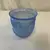 Foto de um(a) Vaso Art Nouveau Fosco Azul, da categoria de Vasos. Vaso Art Nouveau Fosco, da época da grande depressão, final dos anos 20 e inicio do 30. Na cor azul com formas naturalistas. Mostrado de uma perspectiva diferente. Vendido no marketplace Trésors.