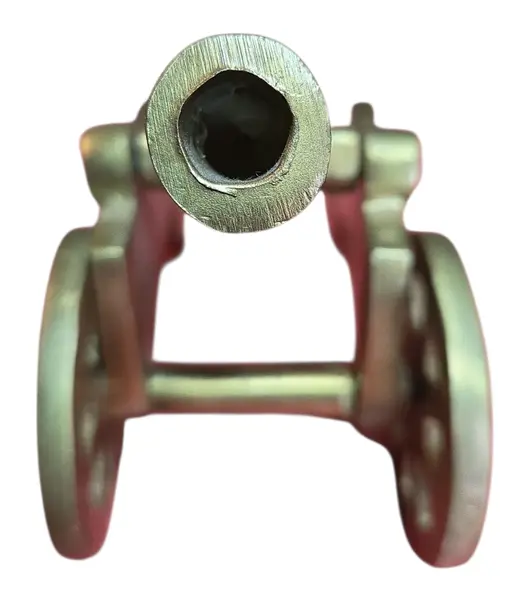 Foto de um(a) Miniatura de Canhão em Bronze Maciço, da categoria de Outros colecionáveis. Peça decorativa de canhão antigo, confeccionada inteiramente em bronze. Uma peça que une robustez e detalhamento, ideal para... Mostrado de uma perspectiva diferente. Vendido no marketplace Trésors.