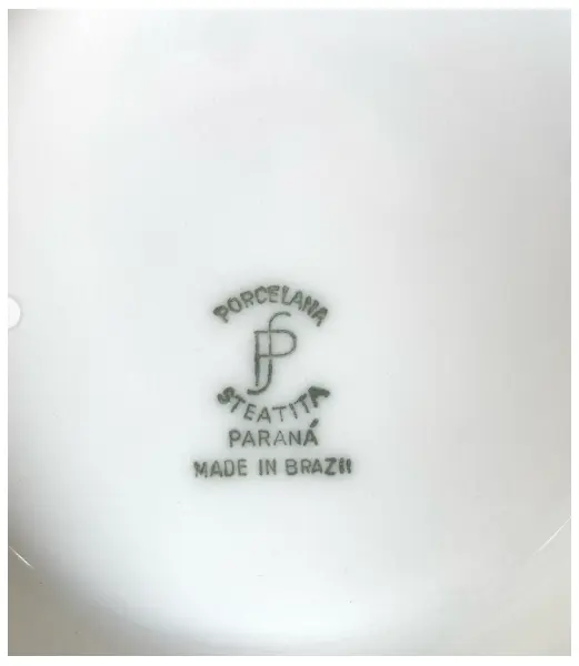 Foto de um(a) Bule de porcelana Steatita, da categoria de Bules. Bule de porcelana Steatita. 26cm de altura. Mostrado de uma perspectiva diferente. Vendido no marketplace Trésors.