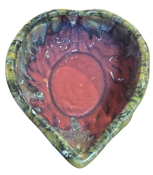 Foto de um(a) Antiga Bomboniere Cerâmica Weiss – Formato de Noz com Inseto, da categoria de Garrafas, potes e jarros. Rara e excêntrica bomboniere em cerâmica esmaltada, produzida pela renomada Cerâmica Weiss. Uma peça de colecionismo que... Mostrado de uma perspectiva diferente. Vendido no marketplace Trésors.