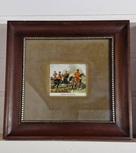 Foto de um(a) Nobre par de quadros caçada inglesa, da categoria de Gravuras. Belíssimo par de quadros decorativos de estética clássica e aristocrática, reproduzindo obras do artista George Wright,... Mostrado de uma perspectiva diferente. Vendido no marketplace Trésors.