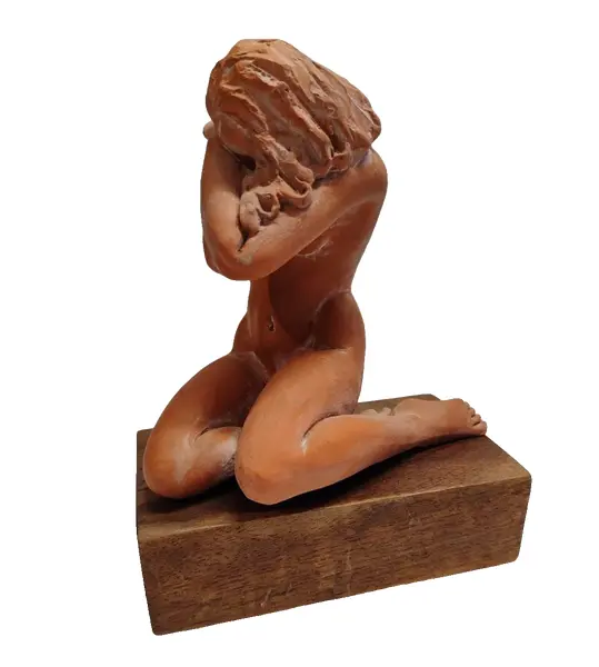 Foto de um(a) Escultura em Terracota, Artista Dante Castelani, 1995, da categoria de Escultura. Escultura em terracota tendo como tema figura feminina com base emmadeira. Artista é dante castelani datada de 1995,... Vendido no marketplace Trésors.