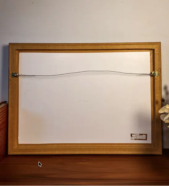 Foto de um(a) Gravura com Moldura em Jacaranda - THE FIRST INTRODUCTION TO HOUNDS. Gravura by J.Harris Pintado by H. Alken., da categoria de Desenhos. Este quadro é um verdadeiro encontro entre arte, história e matéria-prima nobre. A cena retrata uma tradicional caçada a... Mostrado de uma perspectiva diferente. Vendido no marketplace Trésors.