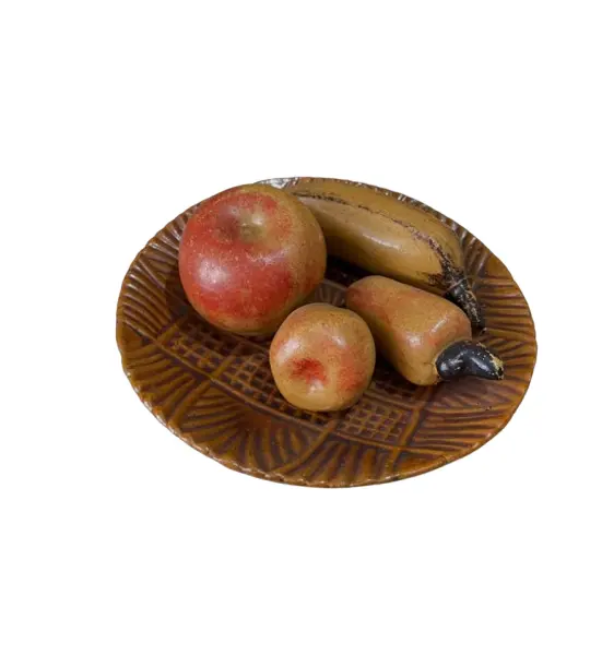 Foto de um(a) ​Fruteira em cerâmica com frutinhas, da categoria de Fruteiras. Fruteira em cerâmica com frutinhas. Para pendurar! Marcas do tempo e uso como um lascado na banana (em uso não dá pra ver) e... Vendido no marketplace Trésors.